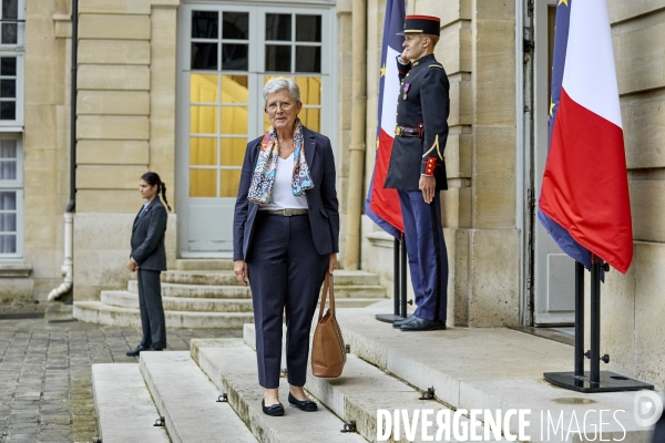 Premiere réunion du gouvernement Barnier à Matignon