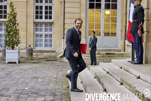 Premiere réunion du gouvernement Barnier à Matignon