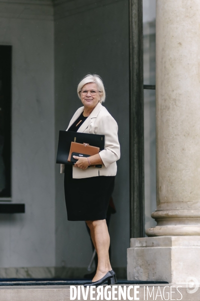 Premier conseil des ministres du gouvernement Barnier