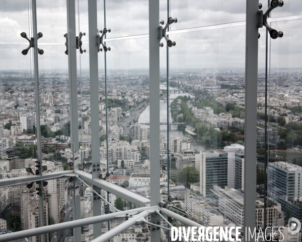 La tour Saint-Gobain, La Défense