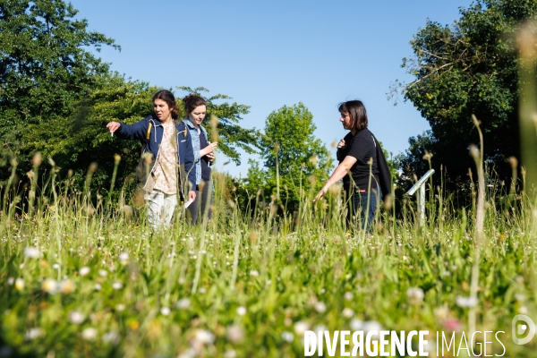 En formation