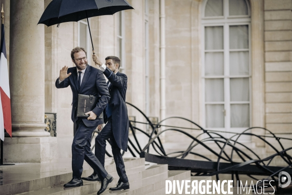 Premier conseil des ministres du gouvernement Barnier