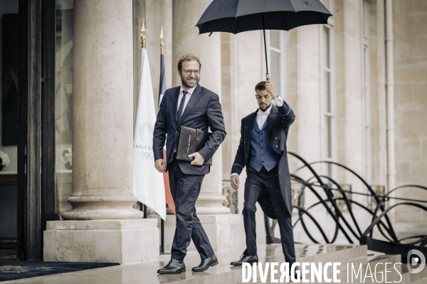 Premier conseil des ministres du gouvernement Barnier