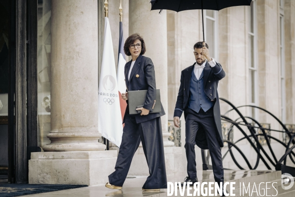 Premier conseil des ministres du gouvernement Barnier