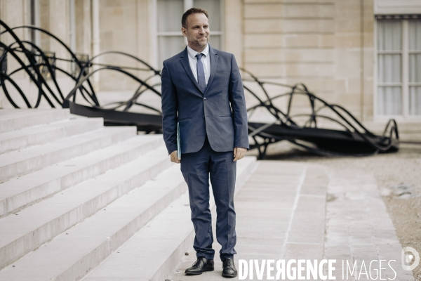 Premier conseil des ministres du gouvernement Barnier
