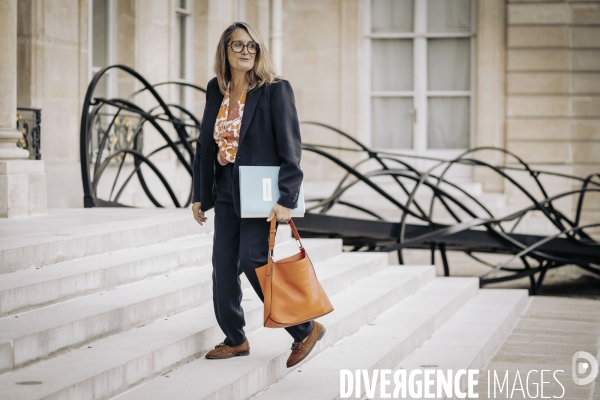 Premier conseil des ministres du gouvernement Barnier
