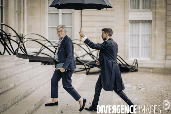 Premier conseil des ministres du gouvernement Barnier