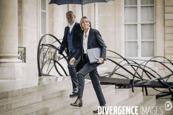 Premier conseil des ministres du gouvernement Barnier