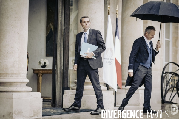 Premier conseil des ministres du gouvernement Barnier