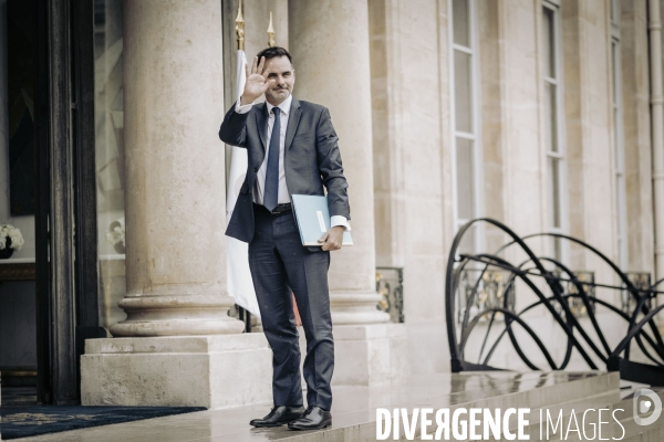 Premier conseil des ministres du gouvernement Barnier