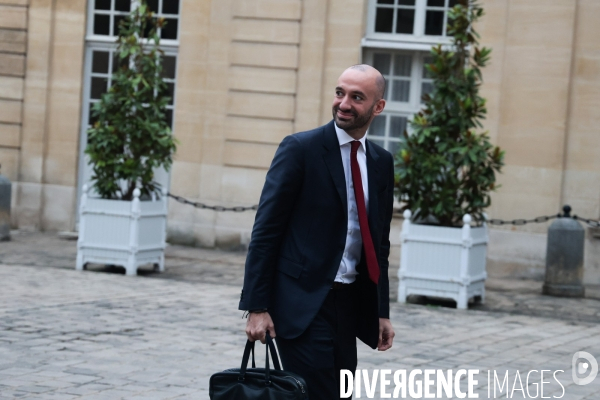 Gouvernement barnier - la reunion