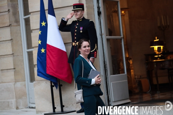 Gouvernement barnier - la reunion