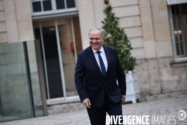 Gouvernement barnier - la reunion