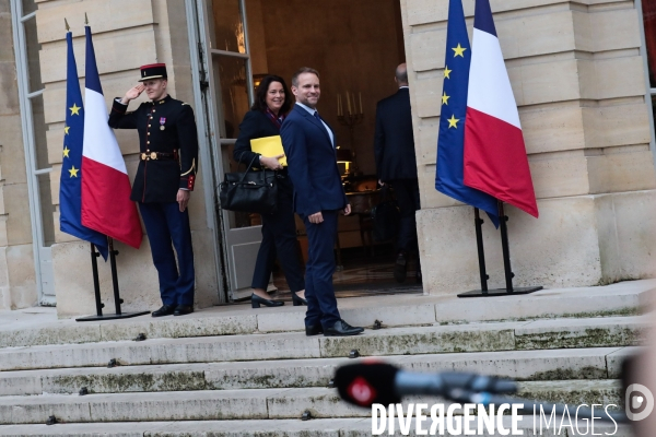 Gouvernement barnier - la reunion