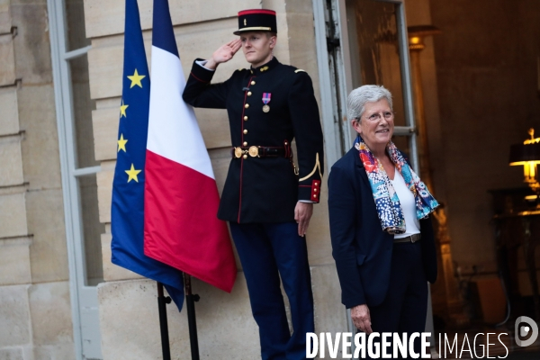 Gouvernement barnier - la reunion
