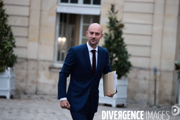 Gouvernement barnier - la reunion