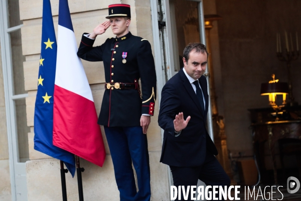 Gouvernement barnier - la reunion