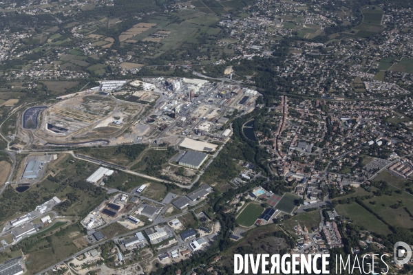 Vue aérienne de la plateforme chimique de Salindres dans le Gard