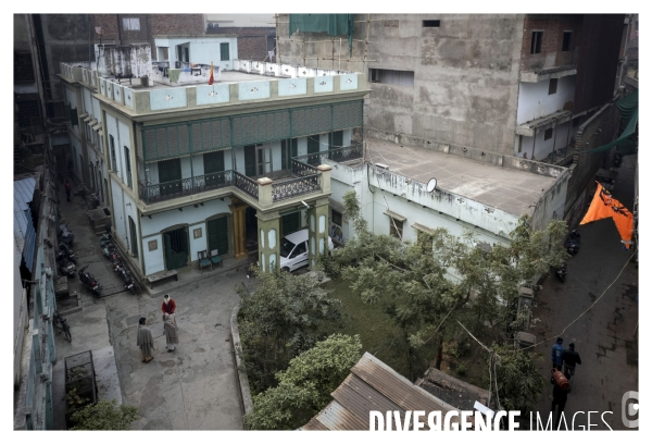Death Hotel / 15 Days to die in Varanasi