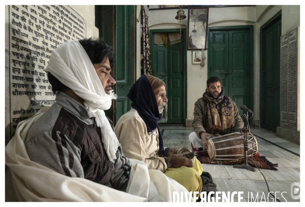 Death Hotel / 15 Days to die in Varanasi