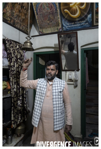 Death Hotel / 15 Days to die in Varanasi