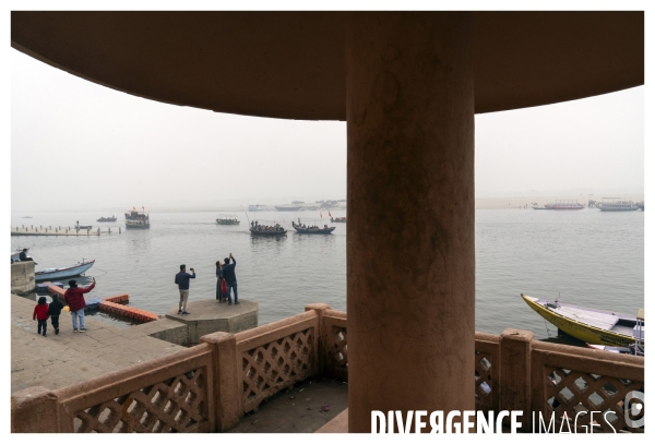 Death Hotel / 15 Days to die in Varanasi