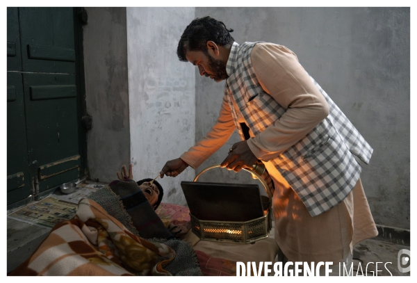 Death Hotel / 15 Days to die in Varanasi