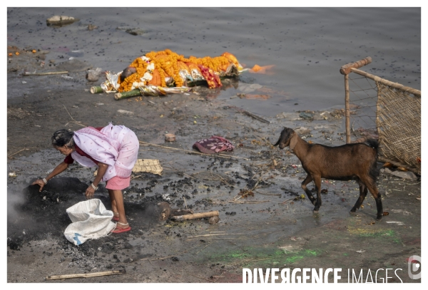 Death Hotel / 15 Days to die in Varanasi