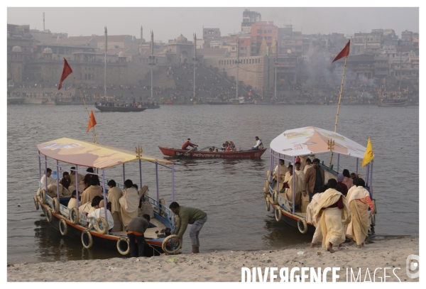 Death Hotel / 15 Days to die in Varanasi