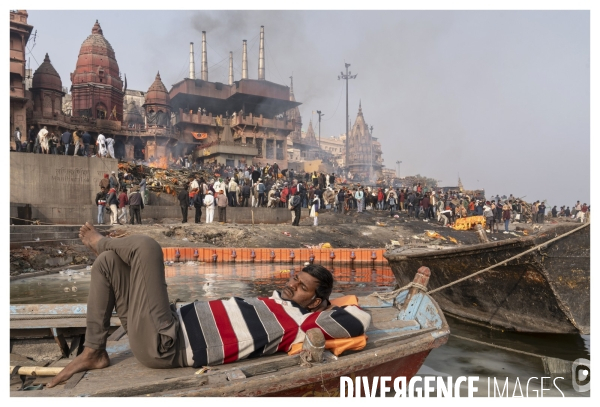 Death Hotel / 15 Days to die in Varanasi
