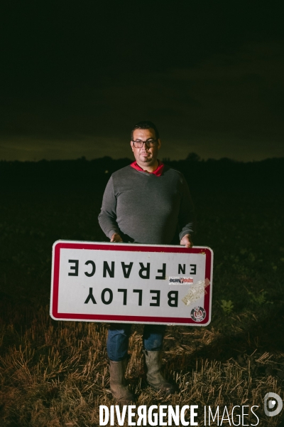 Inversion de panneaux de communes par les Jeunes Agriculteurs