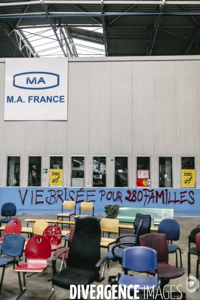 Conference debat à l Usine occupee de MA France Aulnay
