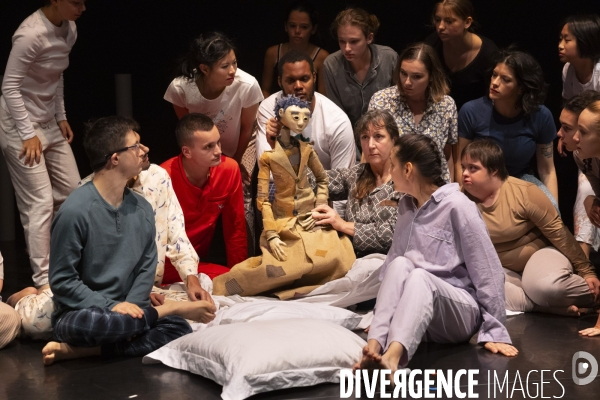 Nüka, un visiteur inattendu - Kathy Mépuis - Pierrick Malebranche