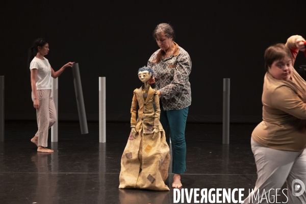 Nüka, un visiteur inattendu - Kathy Mépuis - Pierrick Malebranche