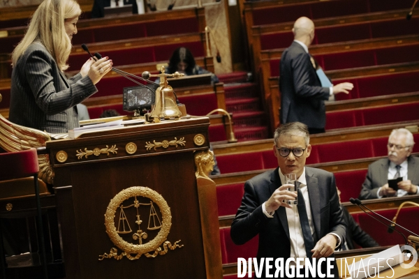 Motion de censure contre le gouvernement Barnier