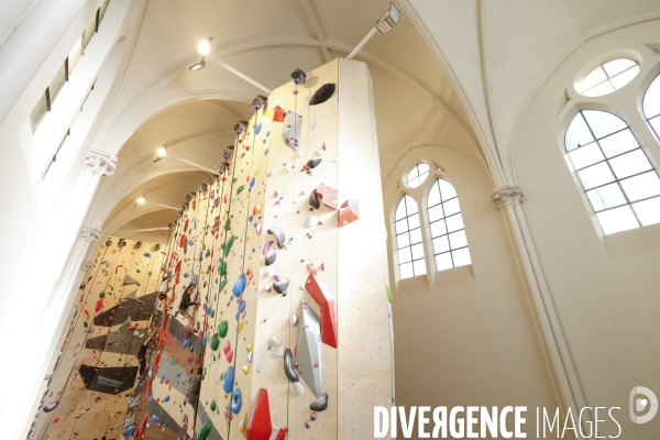 L eglise sainte-rita transformee en salle d escalade