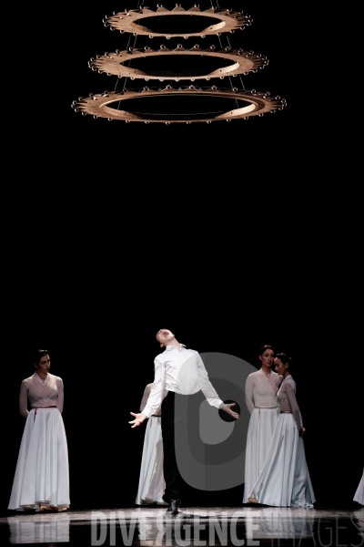 Noces  / Hélène Blackburn / Ballet de l Opéra national du Rhin
