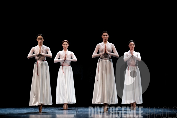 Noces  / Hélène Blackburn / Ballet de l Opéra national du Rhin