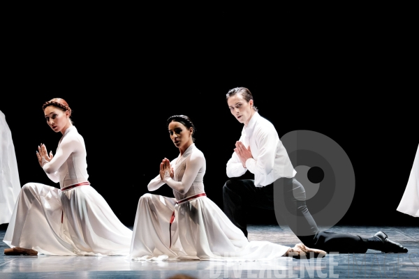 Noces  / Hélène Blackburn / Ballet de l Opéra national du Rhin