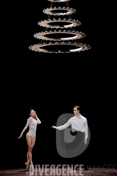 Noces  / Hélène Blackburn / Ballet de l Opéra national du Rhin