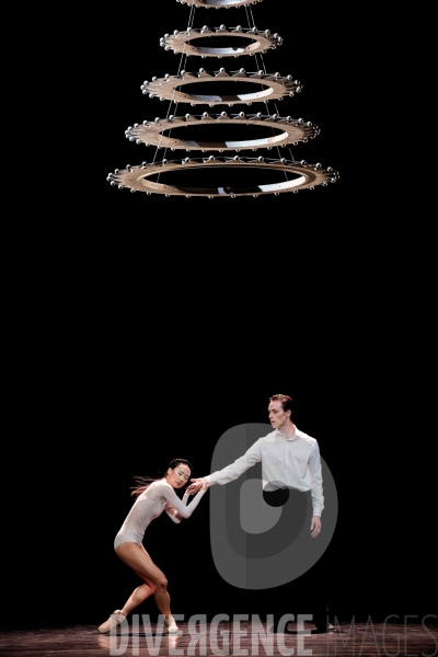 Noces  / Hélène Blackburn / Ballet de l Opéra national du Rhin