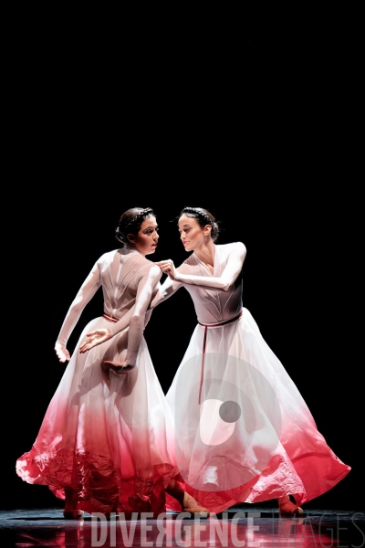 Noces  / Hélène Blackburn / Ballet de l Opéra national du Rhin