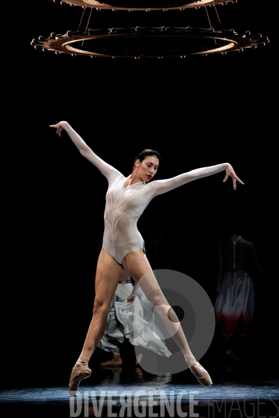Noces  / Hélène Blackburn / Ballet de l Opéra national du Rhin