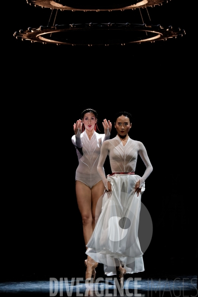 Noces  / Hélène Blackburn / Ballet de l Opéra national du Rhin