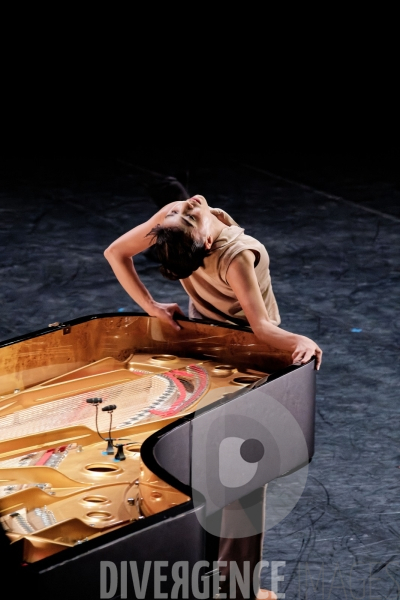Nous ne cesserons pas / Bruno Bouché / Ballet de l Opéra national du Rhin