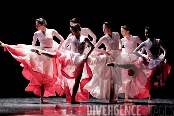 Noces  / Hélène Blackburn / Ballet de l Opéra national du Rhin