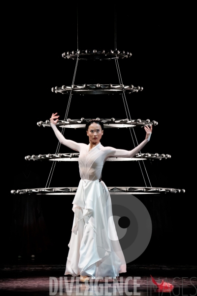 Noces  / Hélène Blackburn / Ballet de l Opéra national du Rhin