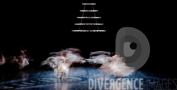 Noces  / Hélène Blackburn / Ballet de l Opéra national du Rhin