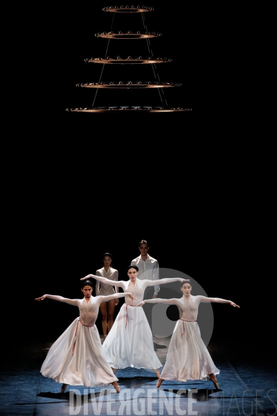 Noces  / Hélène Blackburn / Ballet de l Opéra national du Rhin