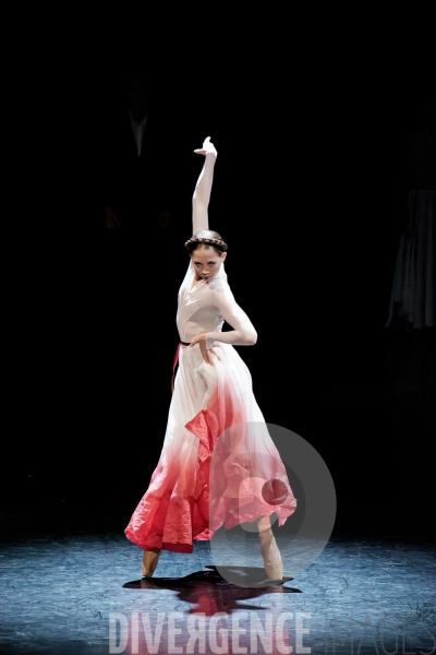 Noces  / Hélène Blackburn / Ballet de l Opéra national du Rhin